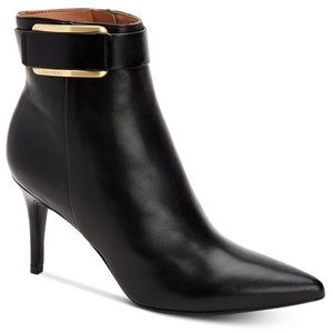 🖤💛NEW Calvin Klein Black Leather Booties 8.5🖤💛